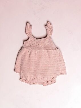 Stitch & Bean Pink romper Pointelle Knit Ruffle Bubble Romper 3-6 months